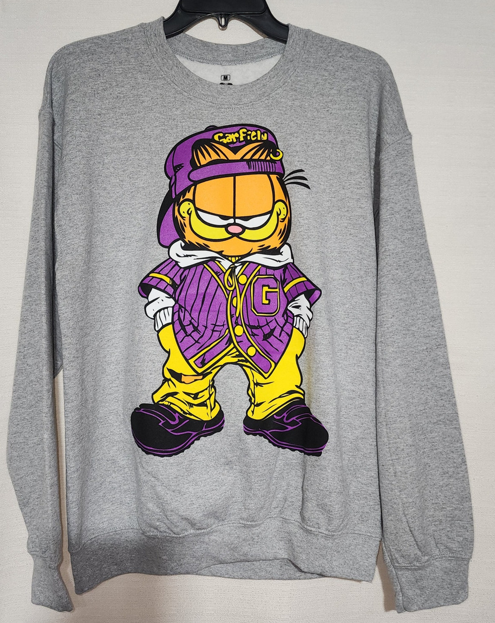 Garfield gray sweatshirt men size medium